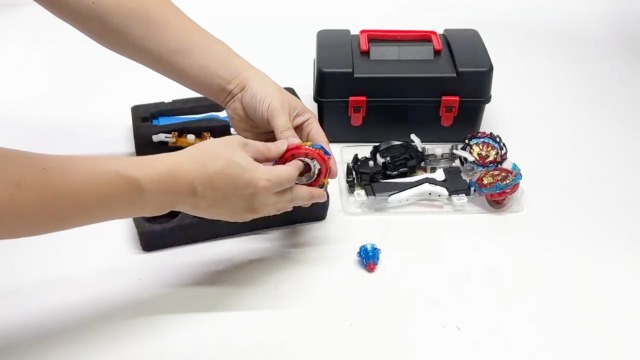 Amazon.com: Bey Battling Burst Gyro Bay Blade Toy Set Portable Box